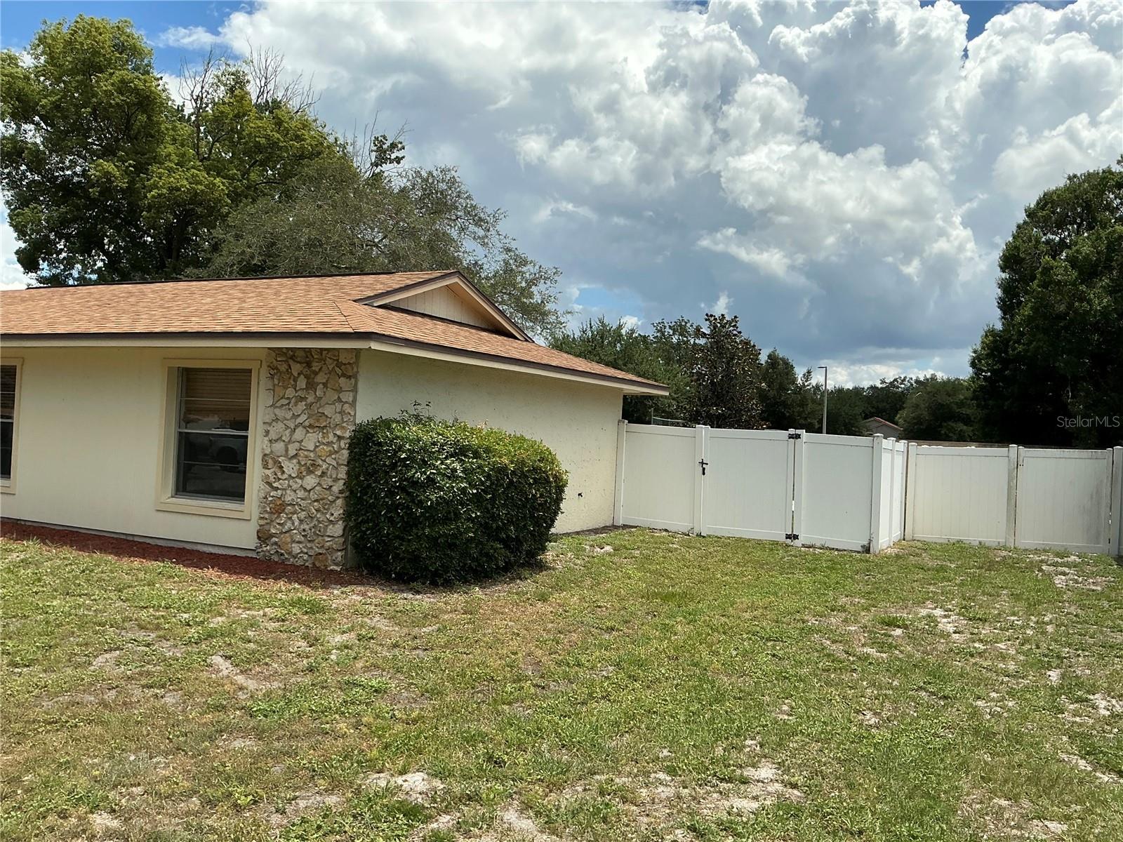 SAND LAKE HILLS SEC 04 - Residential