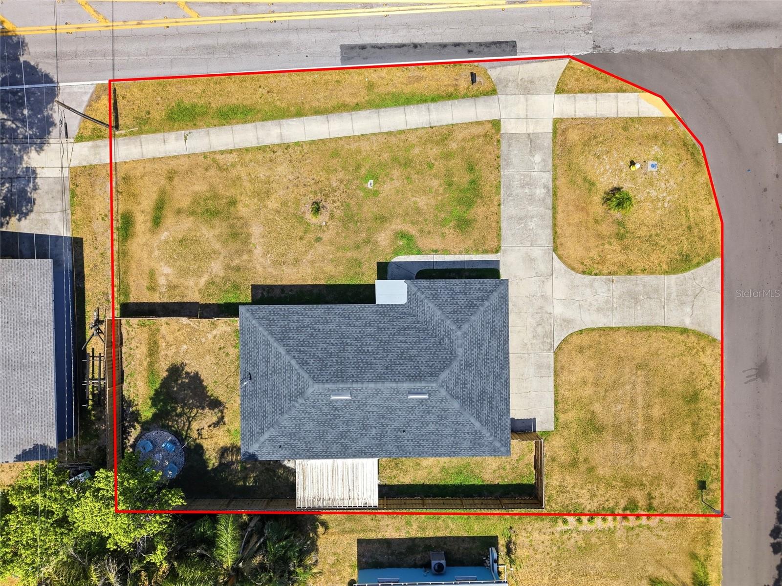 LAKE CITRUS ESTATES - Residential