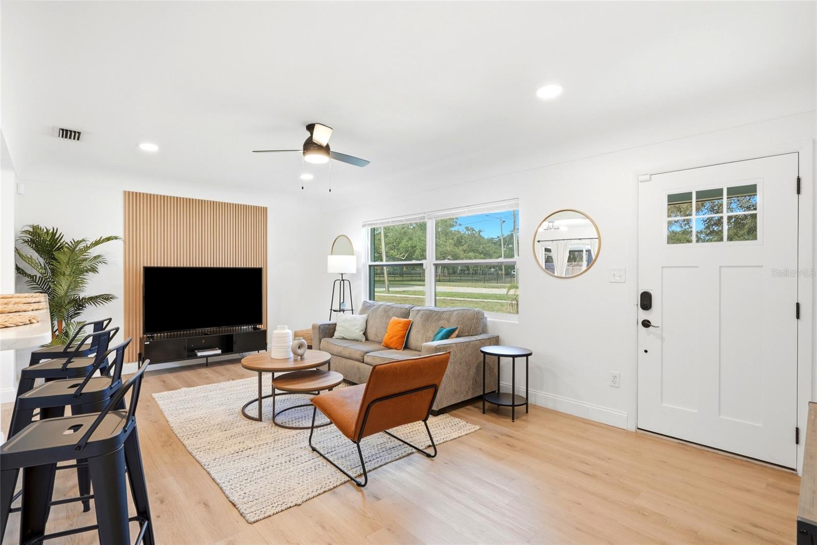 LAKE CITRUS ESTATES - Residential