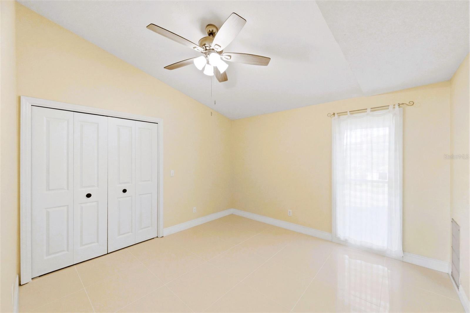 BROADWATER UNIT 2 - Residential