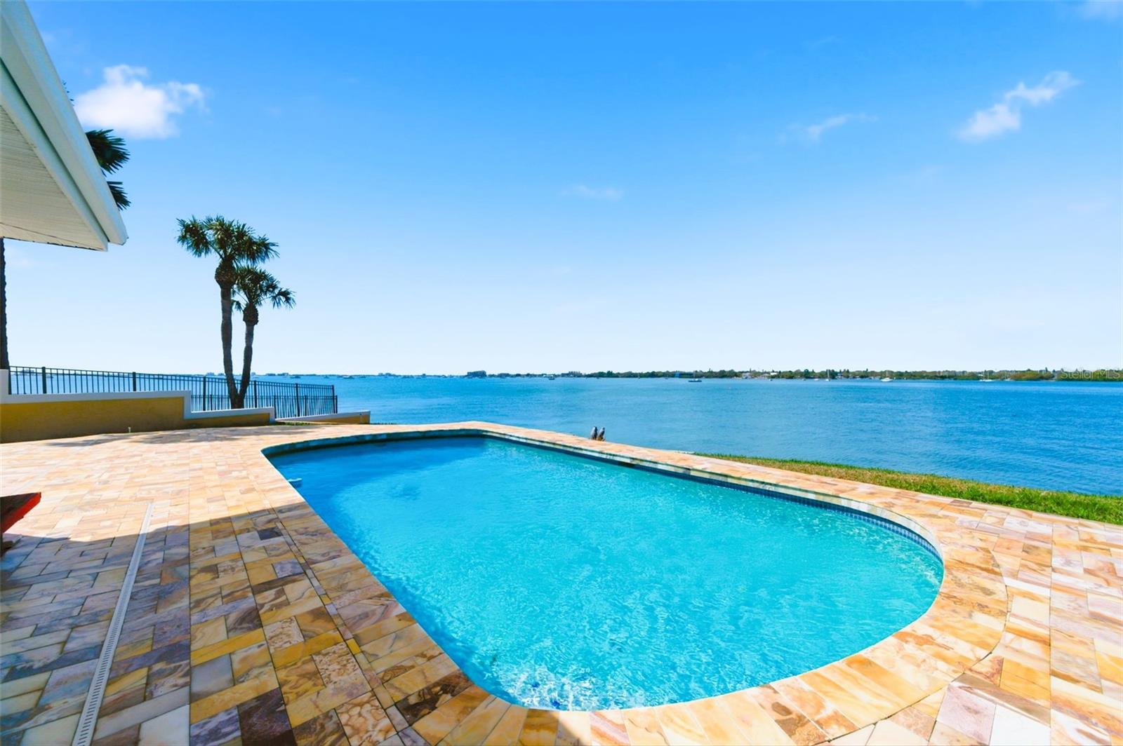 BROADWATER UNIT 2 - Residential