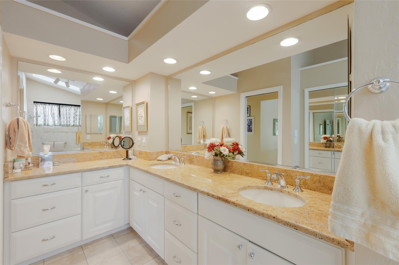 WOODLAND PARK - Residential