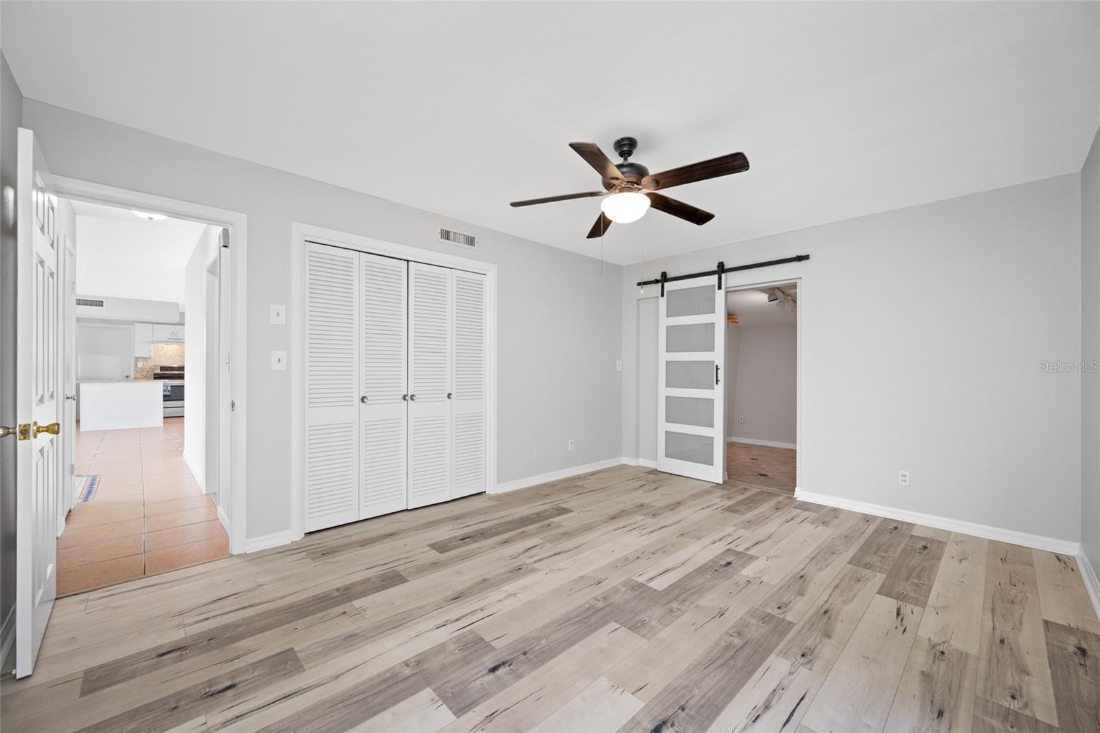 MAXIMO MOORINGS - Residential Lease
