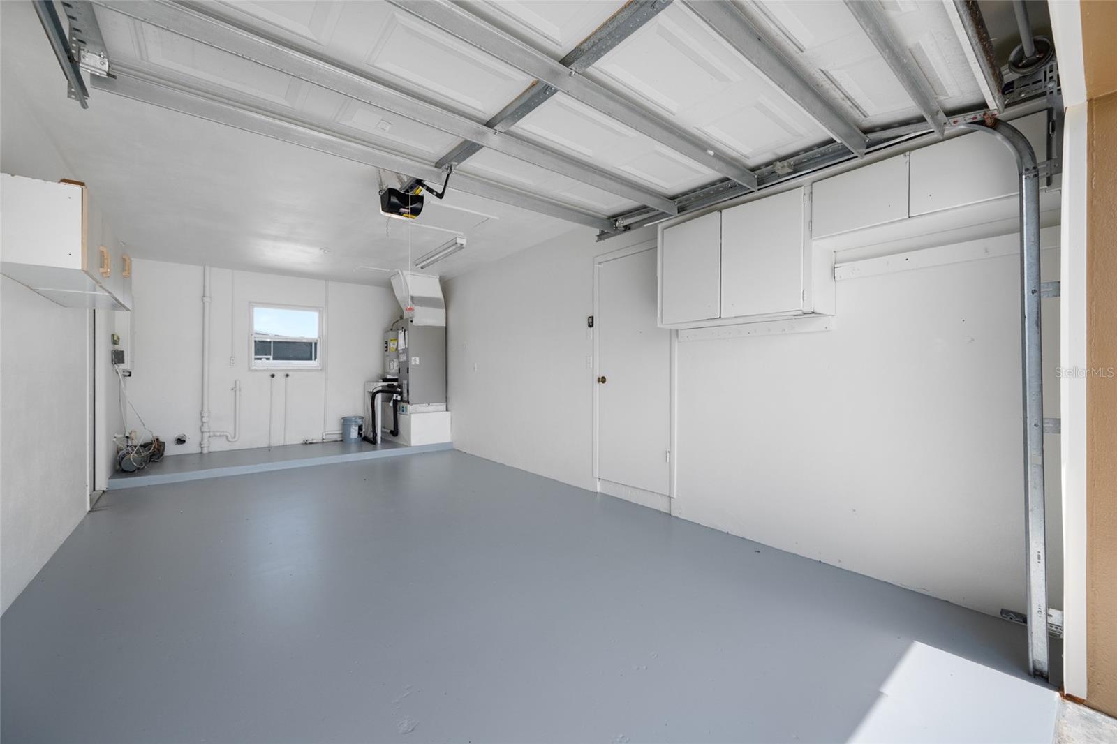 MAXIMO MOORINGS - Residential Lease