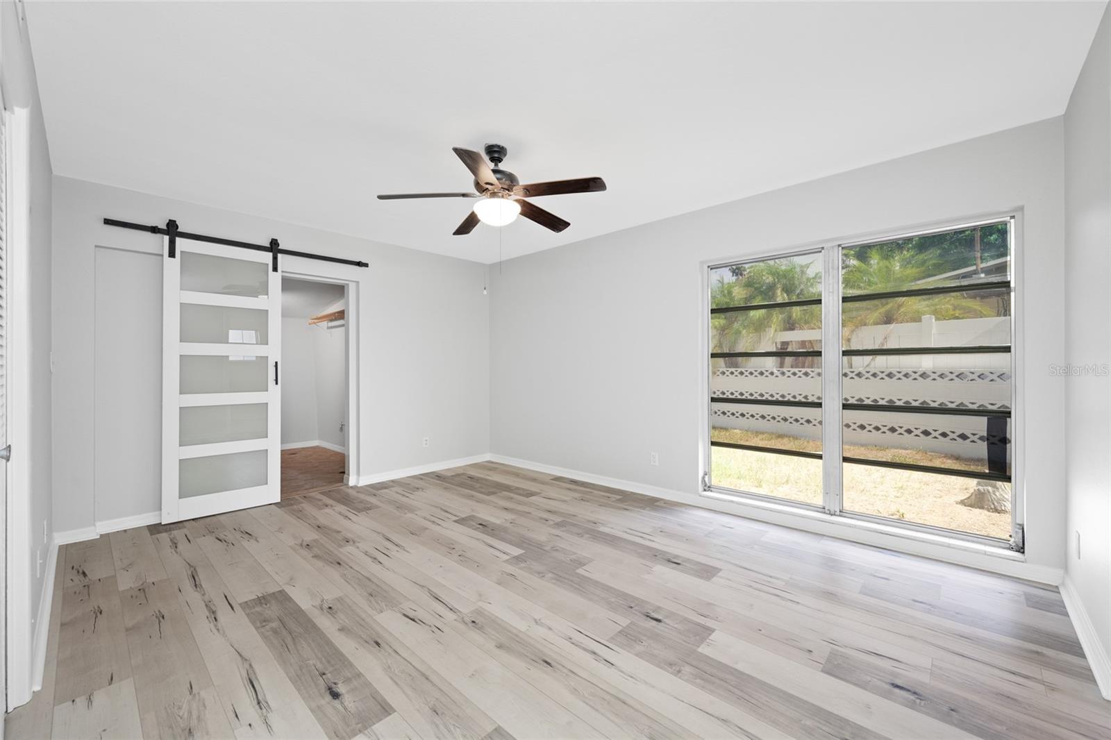MAXIMO MOORINGS - Residential Lease