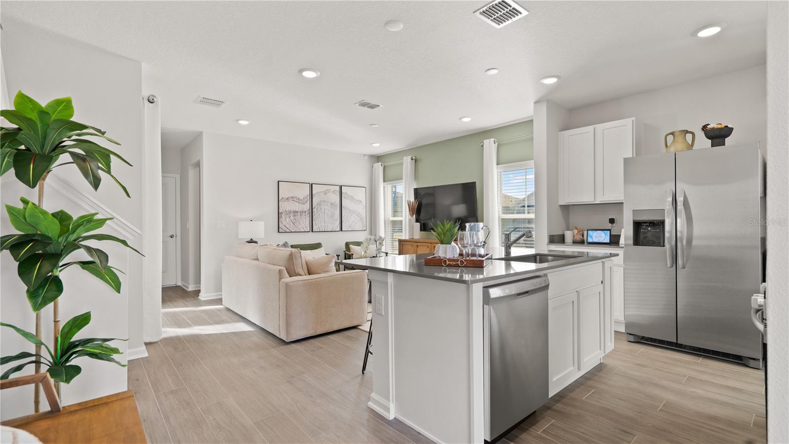 EVERBE PH 1A - Residential