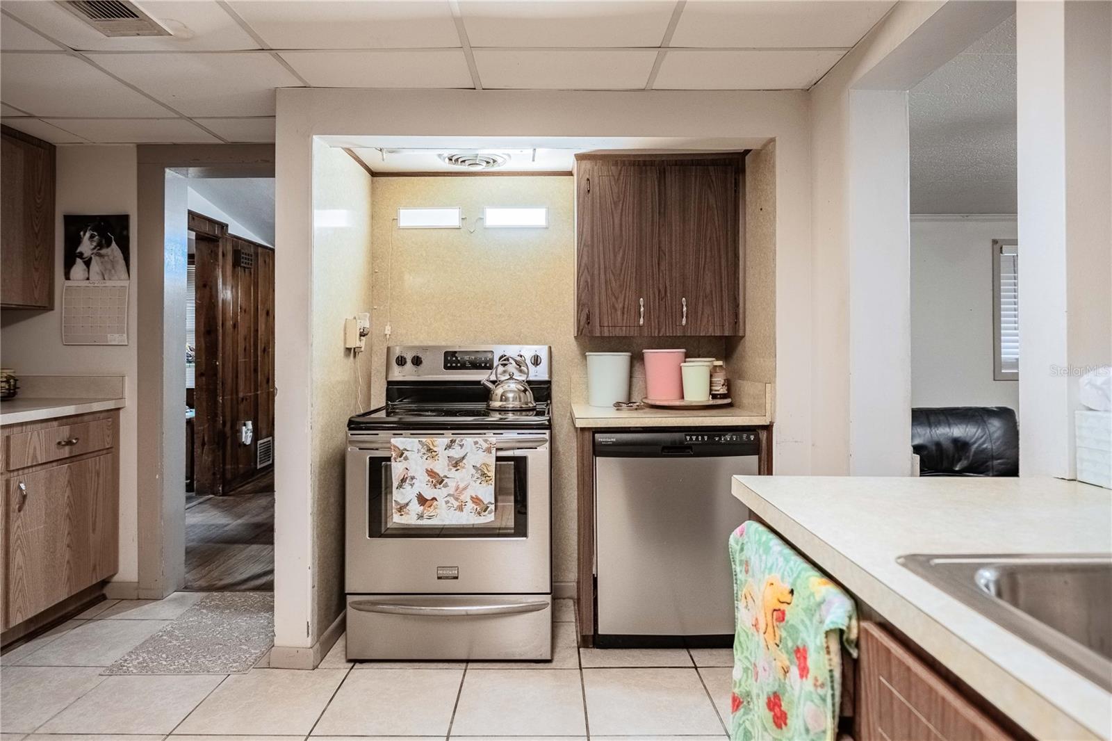 WF HALLAM & COMPANYS CLUB - Residential