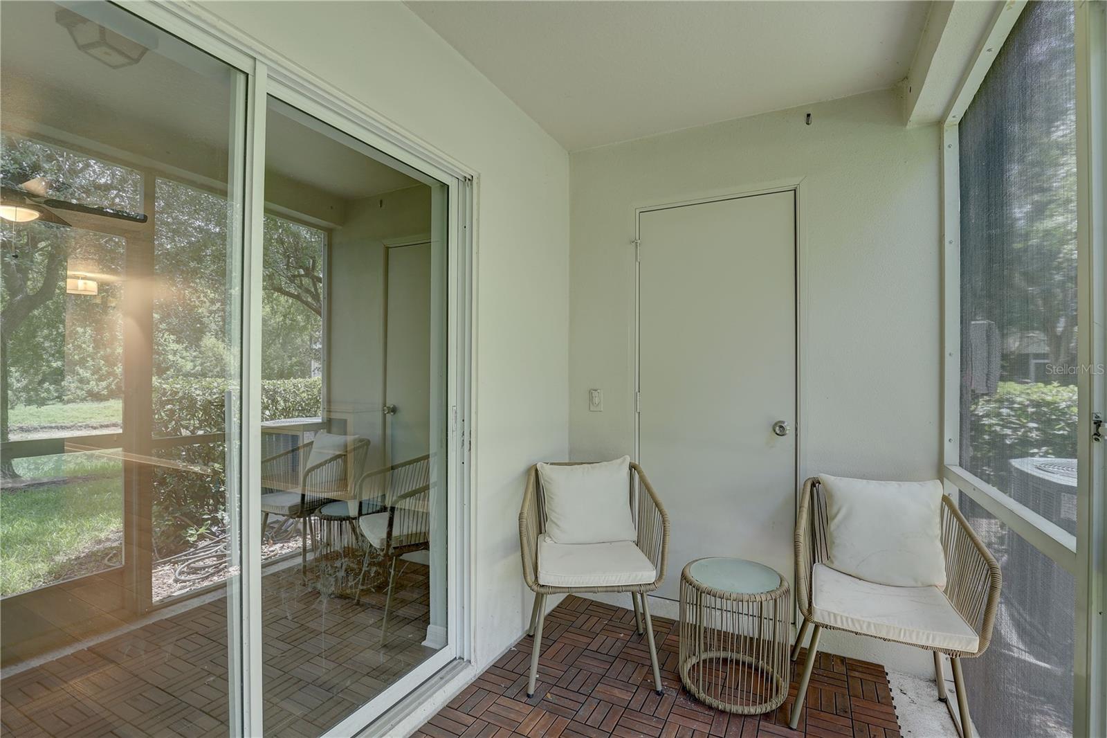 CHARLESTON PLACE TWNHMS - Residential