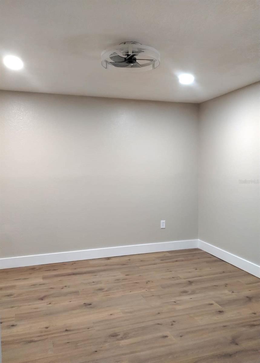 LANDING A CONDO - Residential