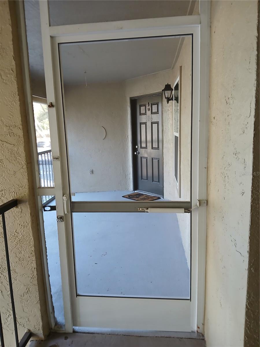 LANDING A CONDO - Residential