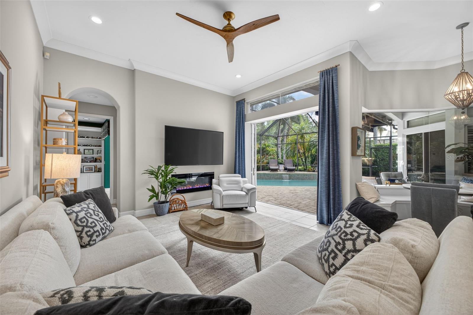 LAKEWOOD RANCH COUNTRY CLUB VLG C 1B - Residential