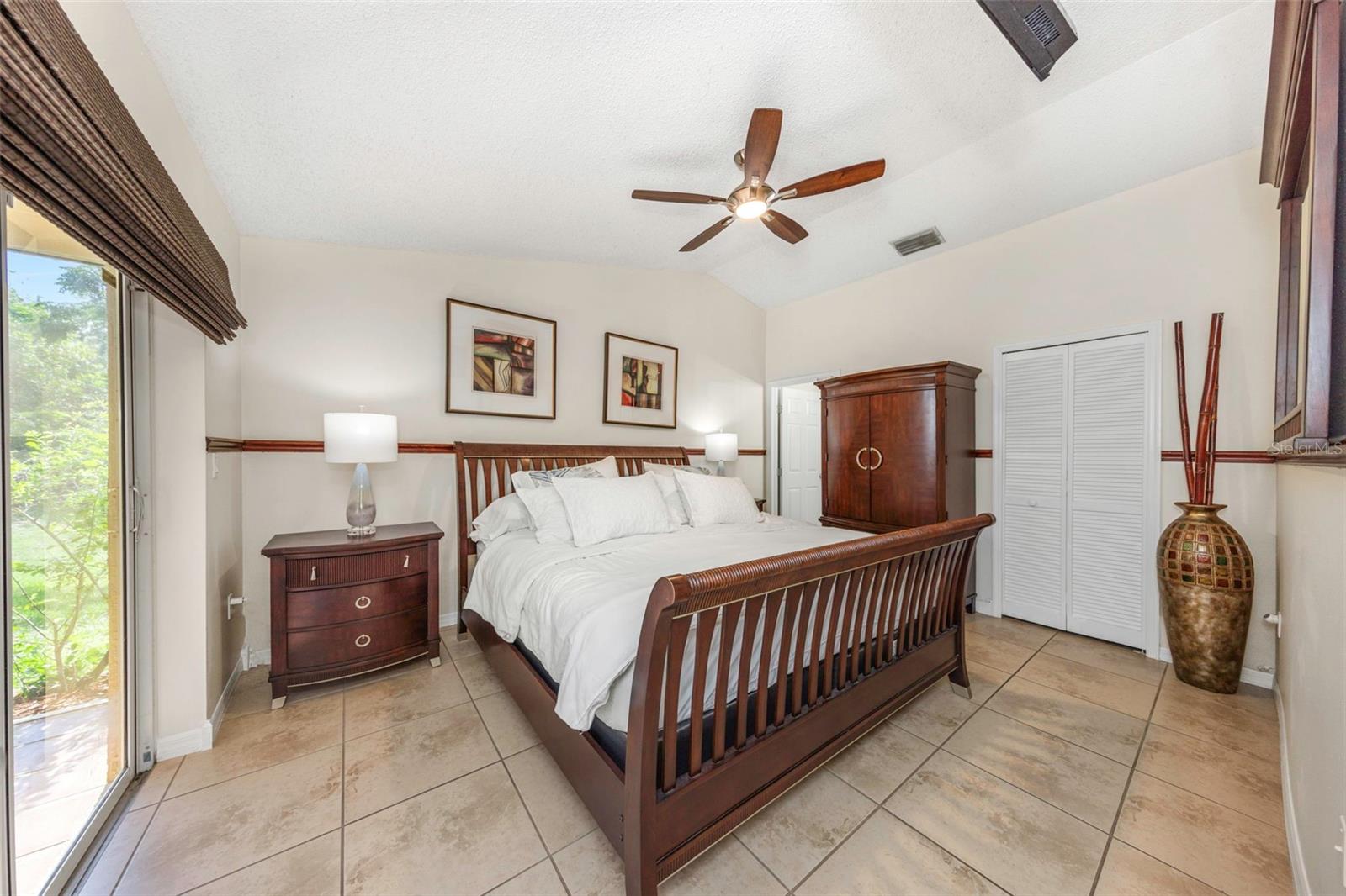 EAGLE CHASE - Residential