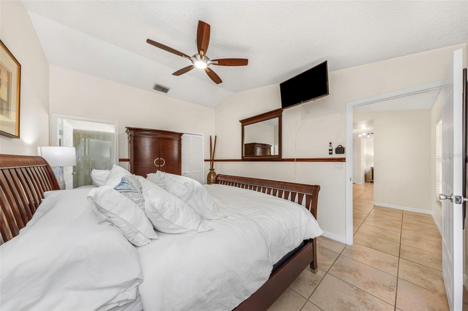 EAGLE CHASE - Residential