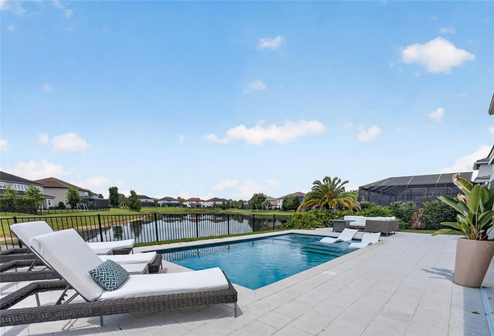 WEST LAKE HANCOCK ESTATES - Residential