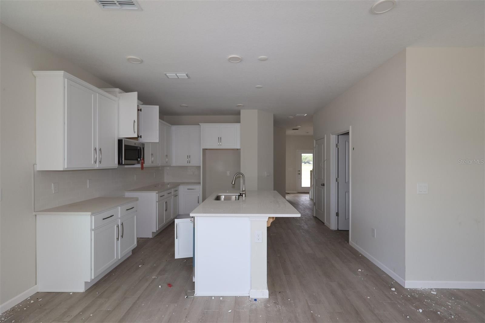CENTER LAKE ON THE PARK - Residential