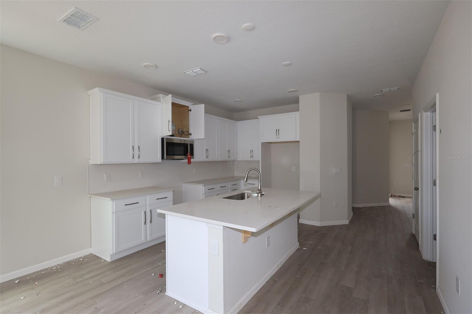 CENTER LAKE ON THE PARK - Residential