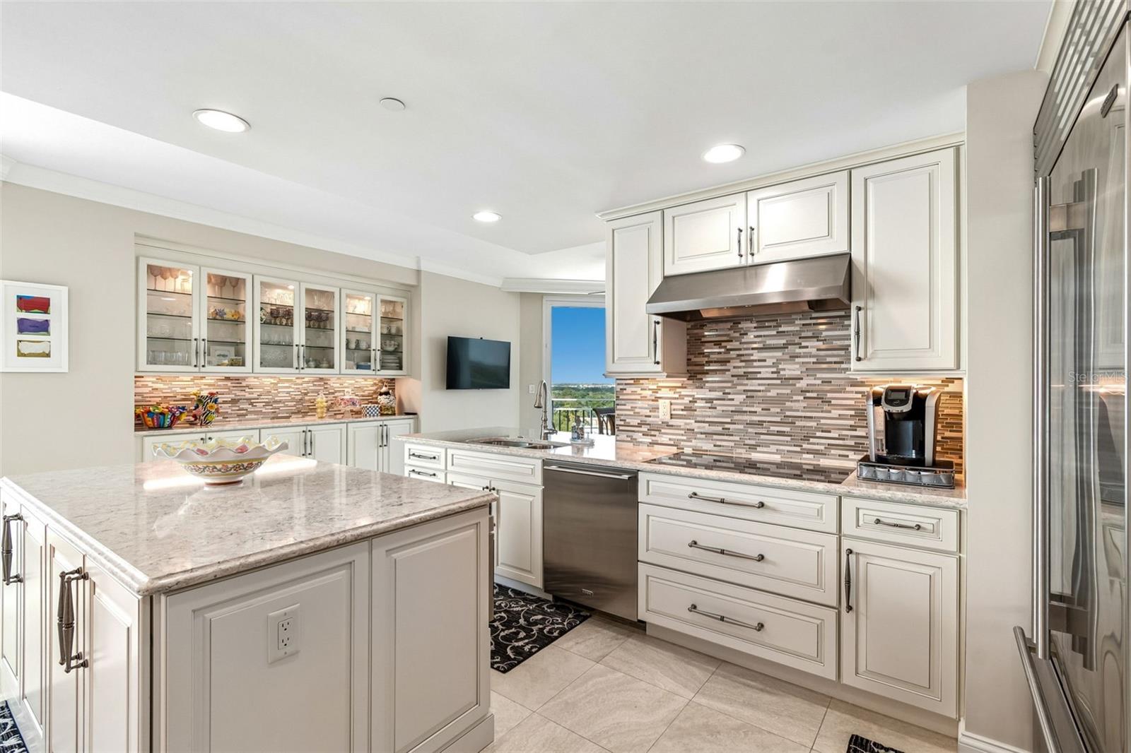 BAYSHORE REGENCY A CONDOMINIUM - Residential