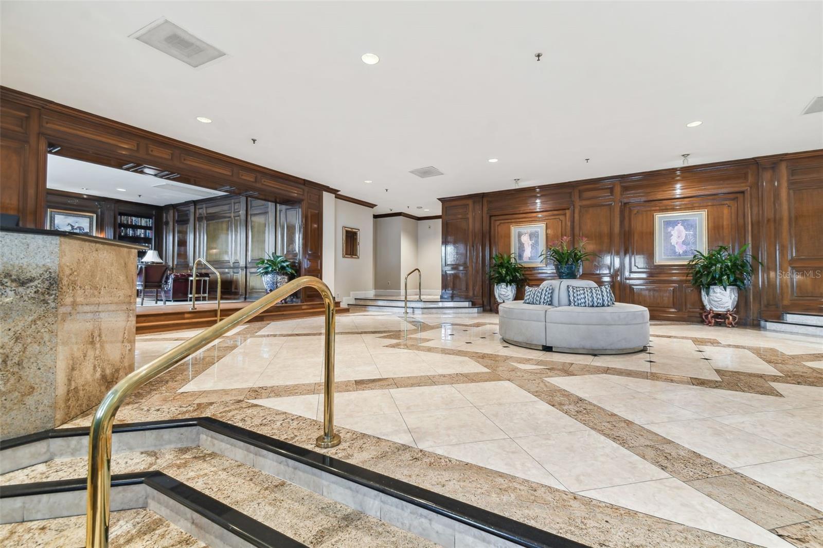BAYSHORE REGENCY A CONDOMINIUM - Residential