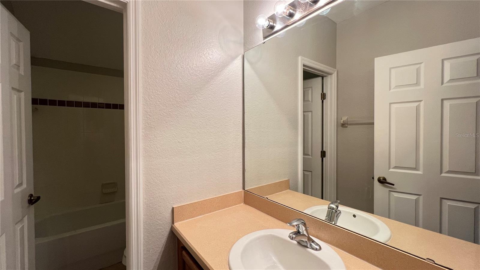 VIZCAY - Residential Lease