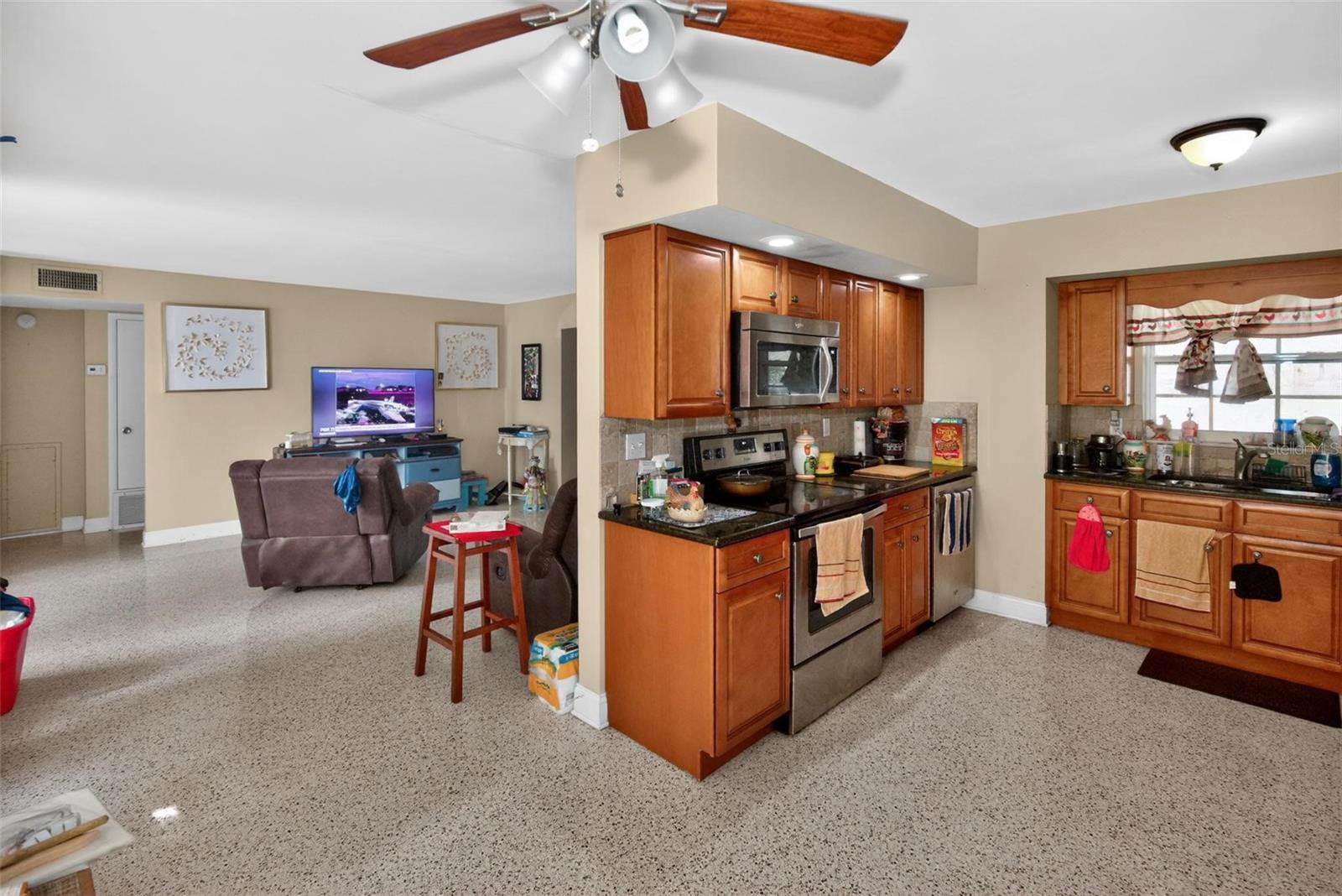 SHERYL MANOR UNIT 3 2ND ADD - Residential