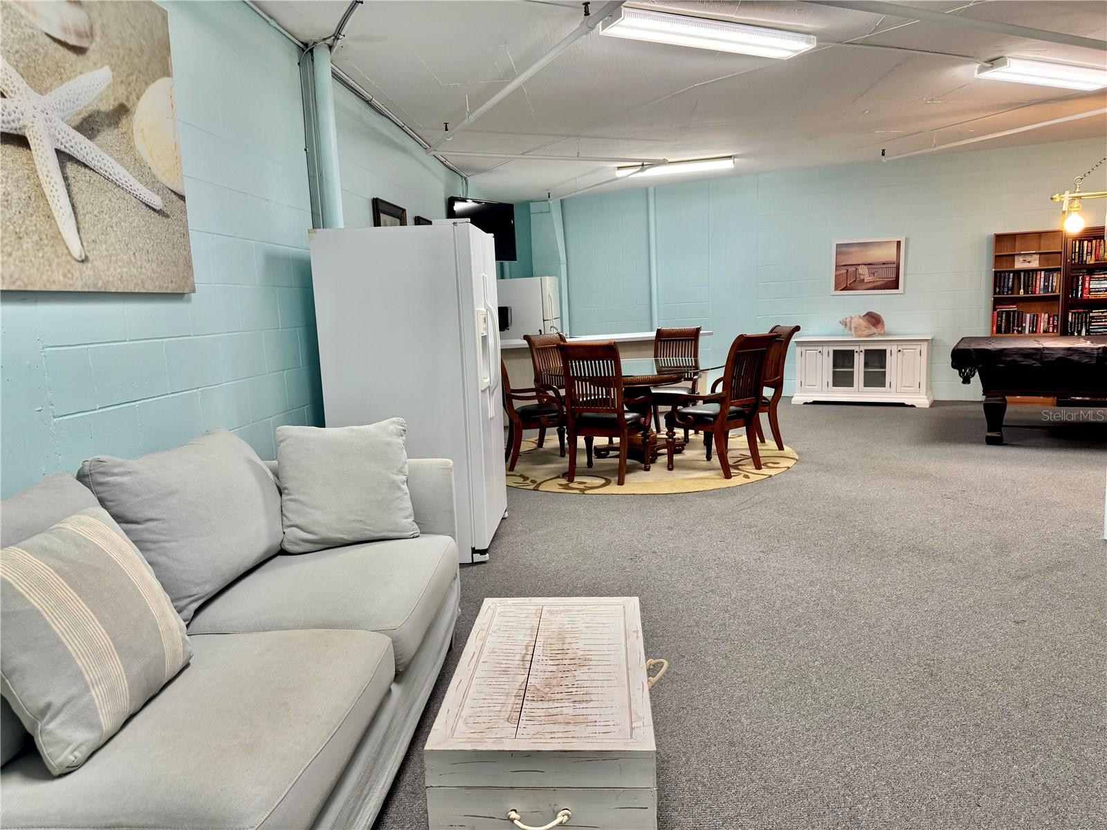 DOLPHIN REEF CONDO - Residential