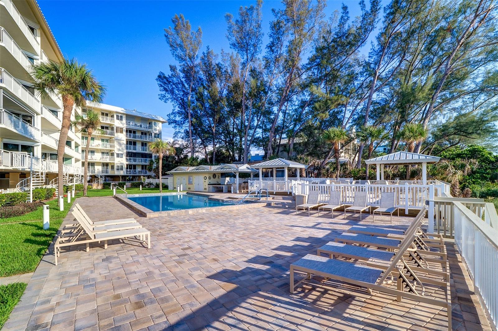 DOLPHIN REEF CONDO - Residential