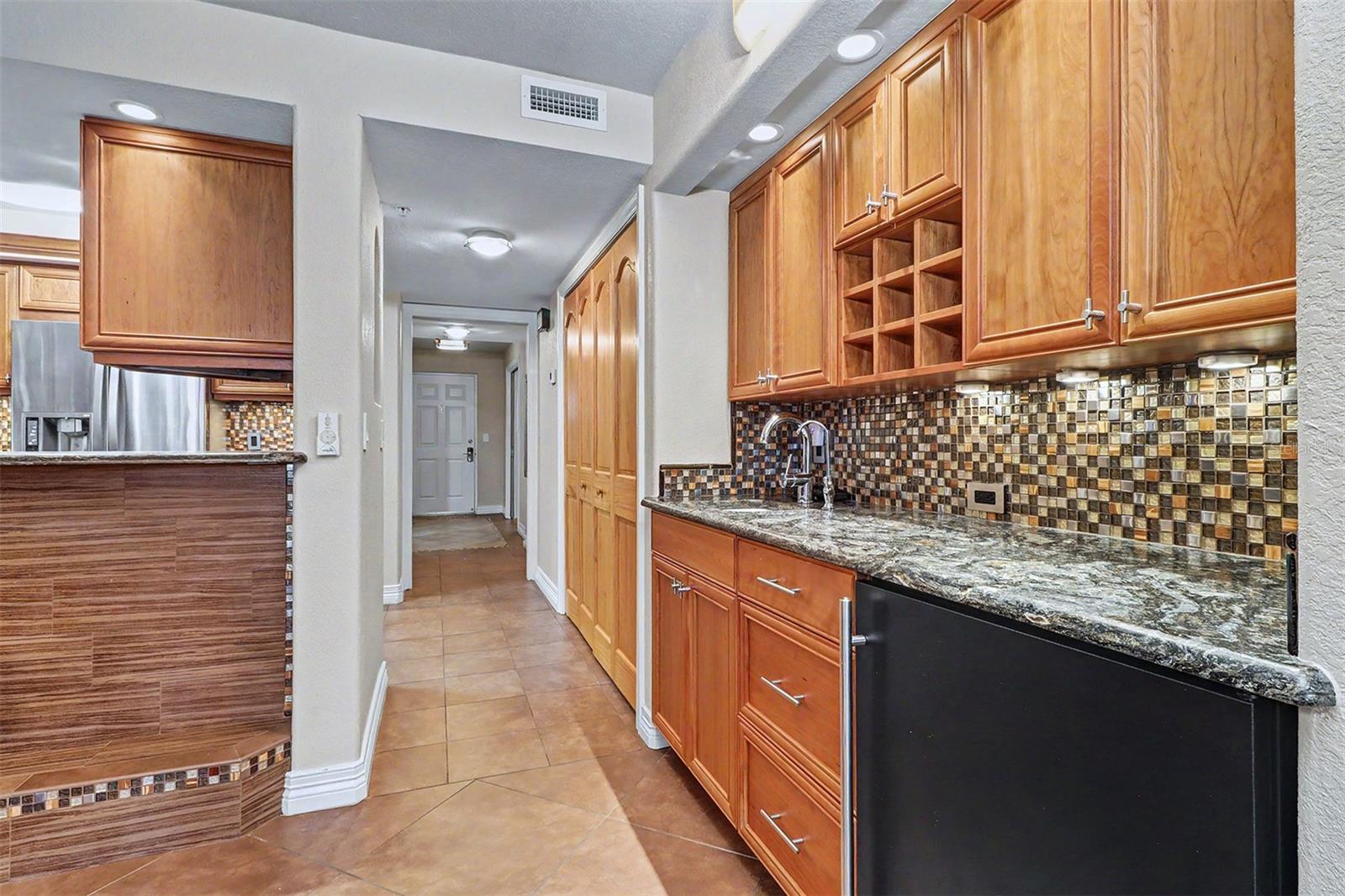 DOLPHIN REEF CONDO - Residential