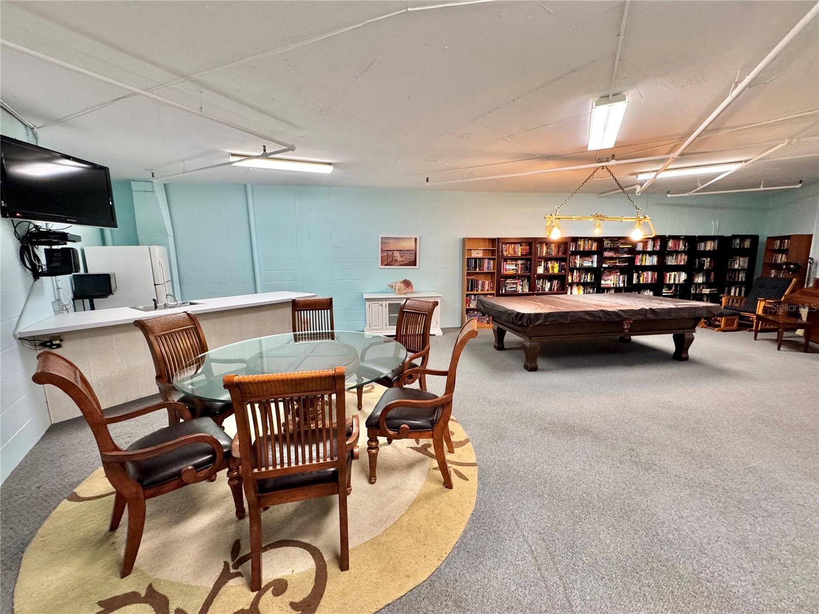 DOLPHIN REEF CONDO - Residential