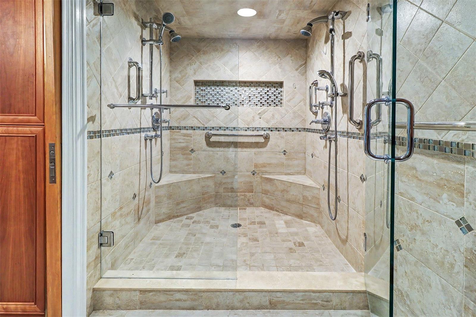 DOLPHIN REEF CONDO - Residential