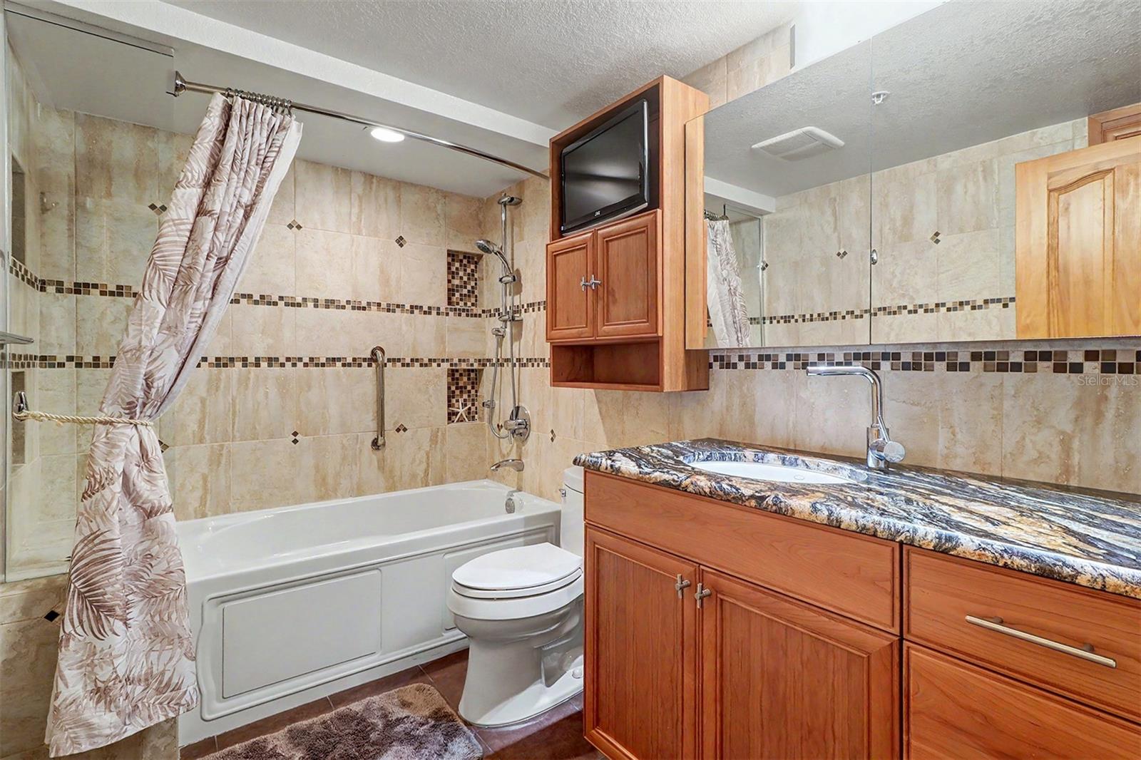 DOLPHIN REEF CONDO - Residential