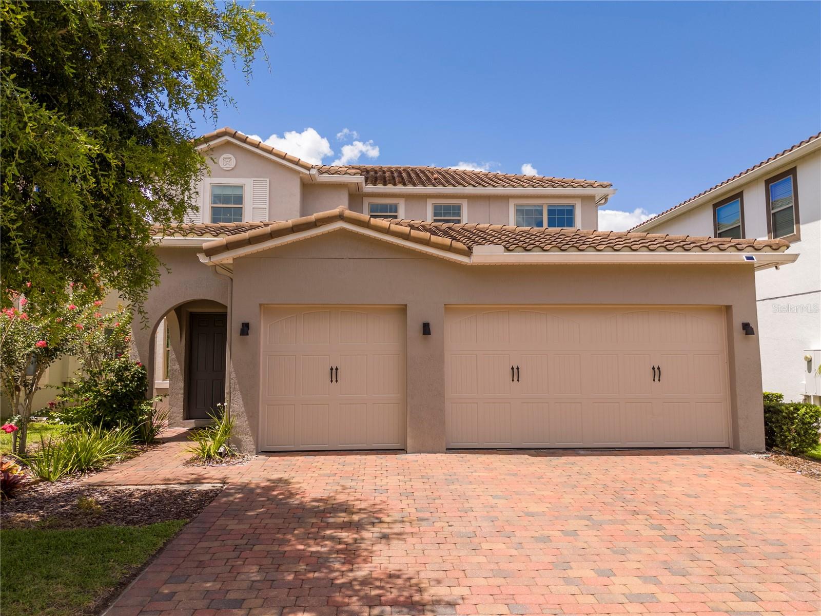 EAGLE CREEK - Residential