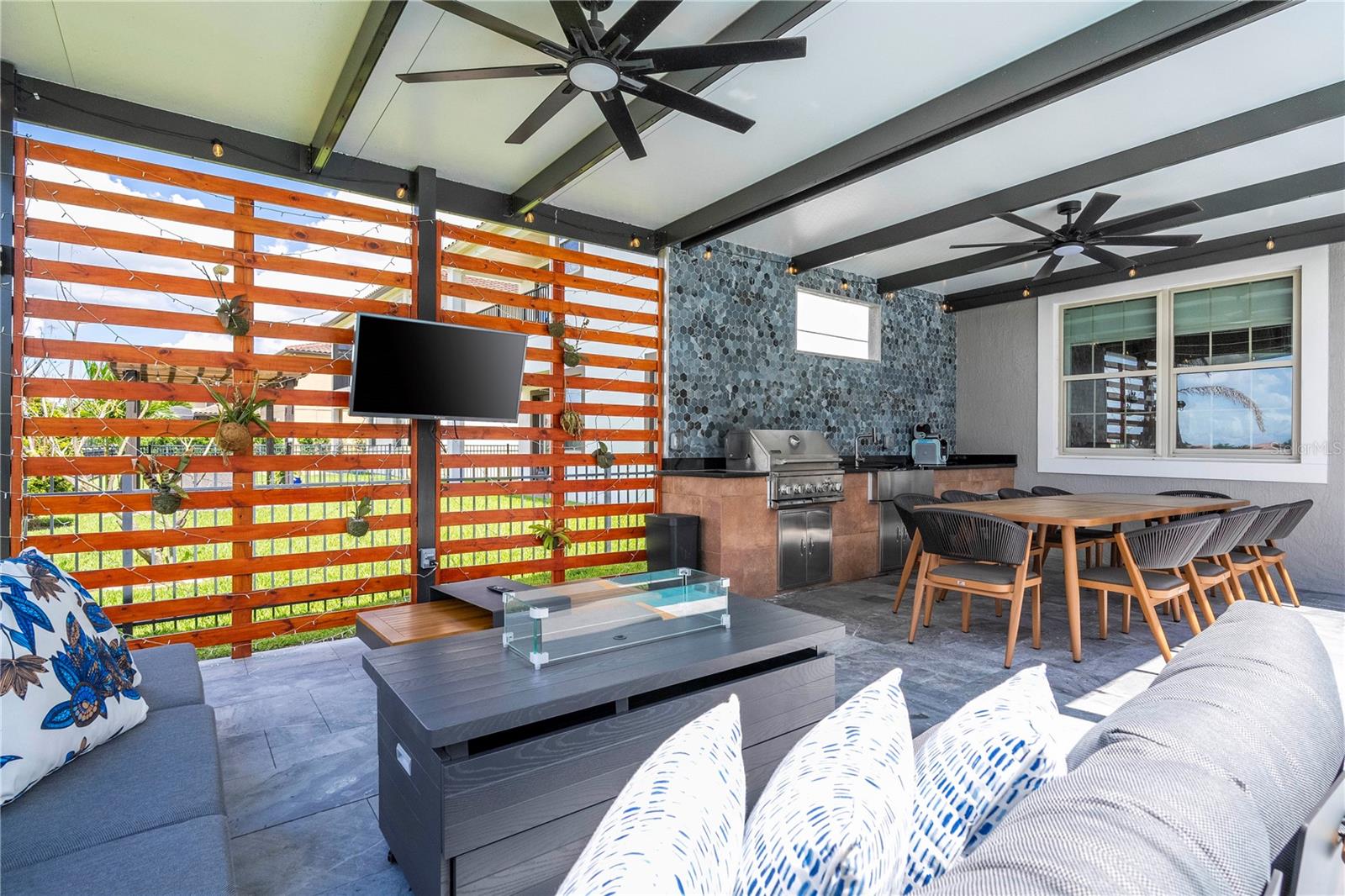 EAGLE CREEK - Residential