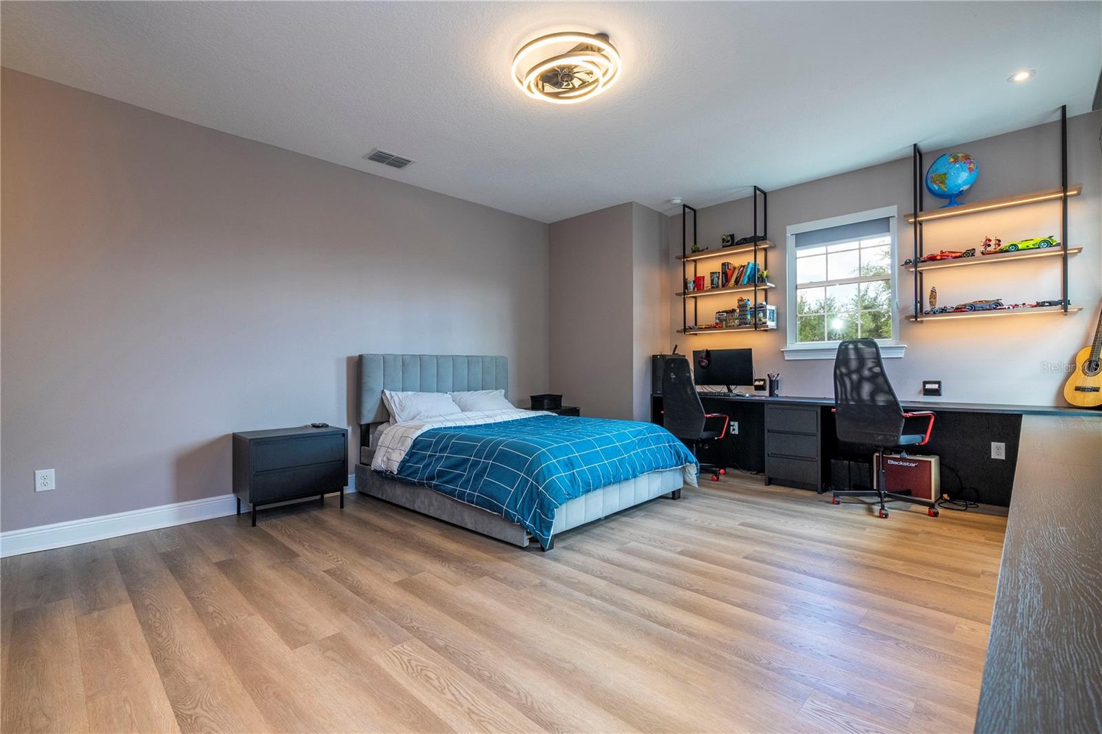 EAGLE CREEK - Residential