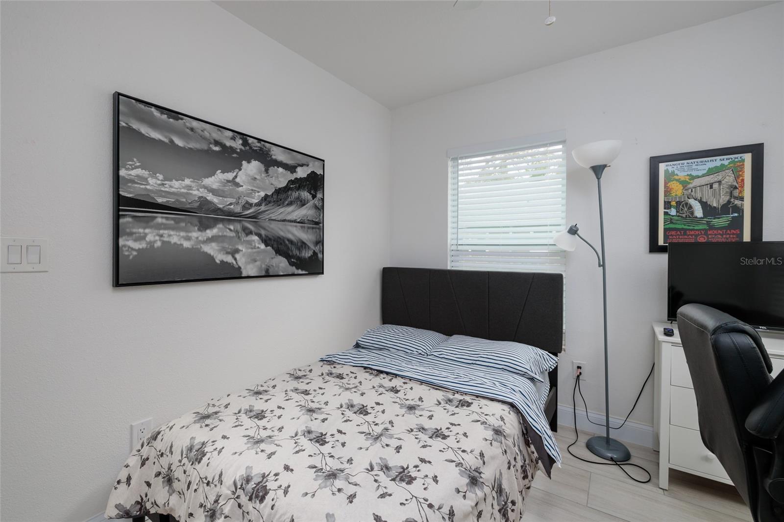 TIFFANYS ADD - Residential