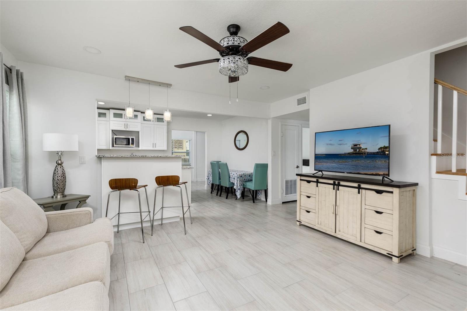 TIFFANYS ADD - Residential