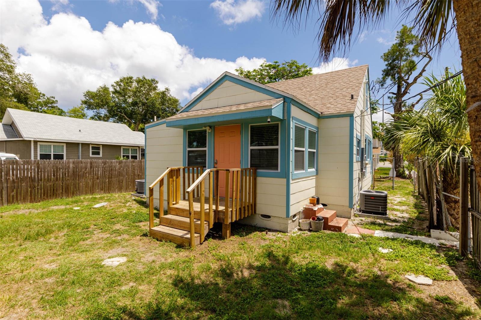 TIFFANYS ADD - Residential