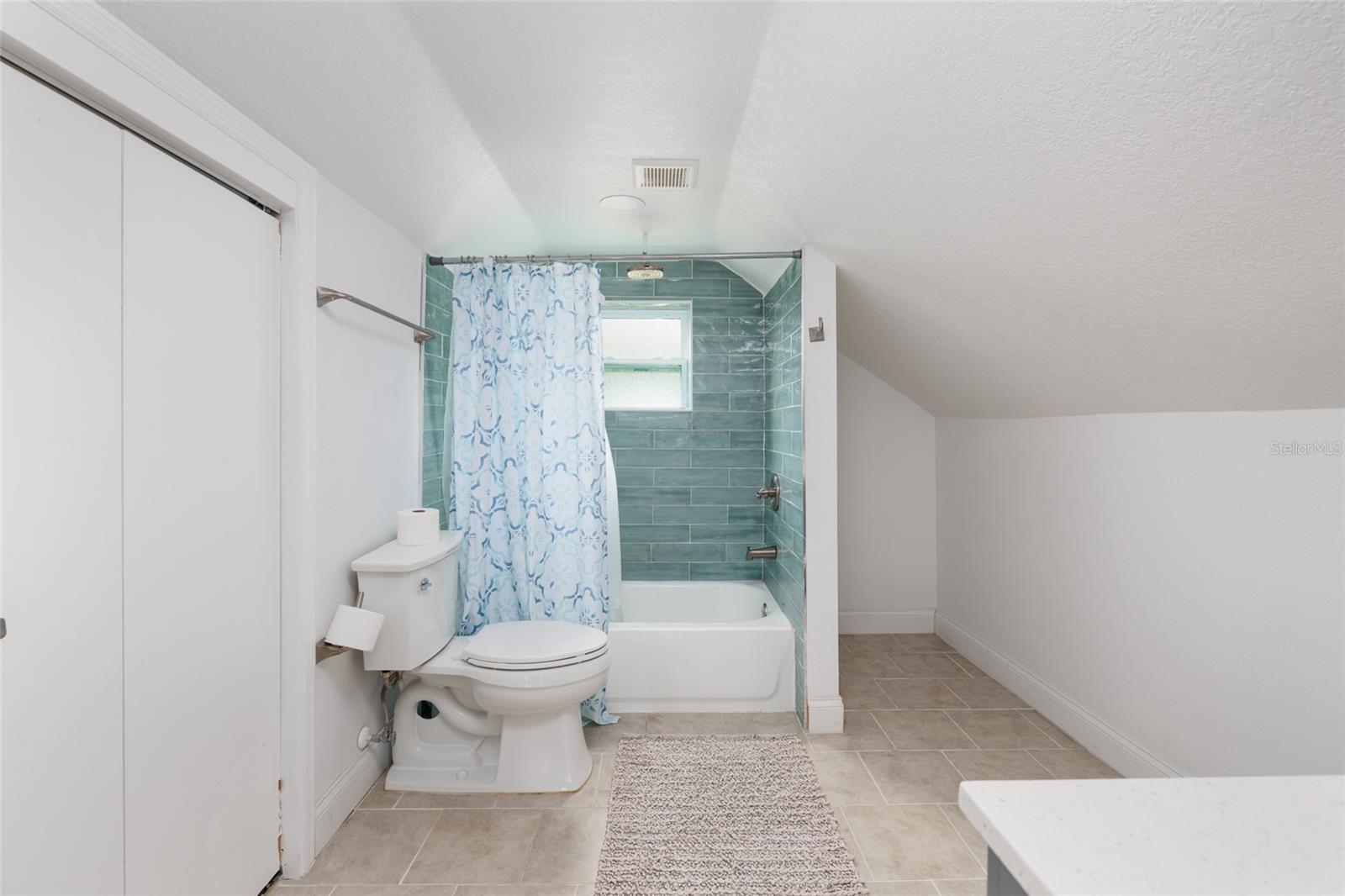 TIFFANYS ADD - Residential