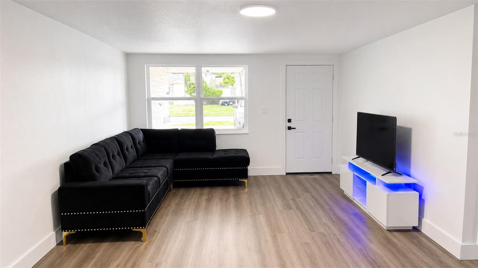 HOLIDAY GARDENS ESTATES - Residential