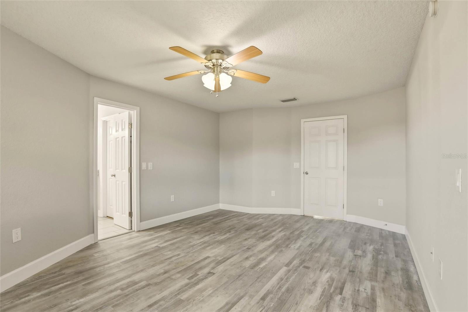 TORREY OAKS GOLF COURSE SUB - Residential