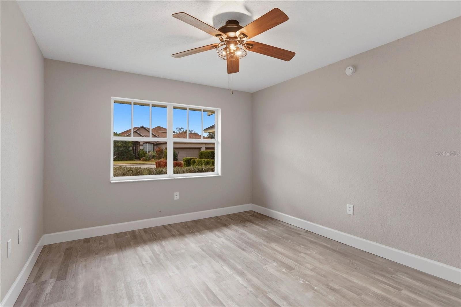 TORREY OAKS GOLF COURSE SUB - Residential
