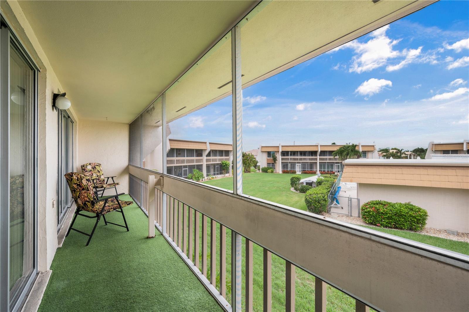 ISLANDER POINT - Residential