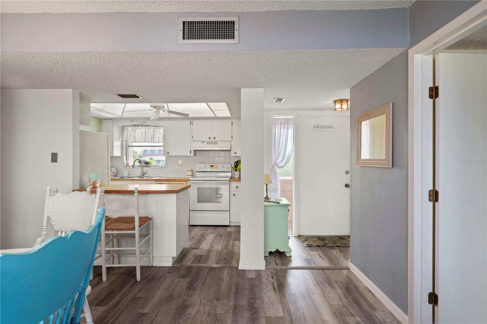 ISLANDER POINT - Residential