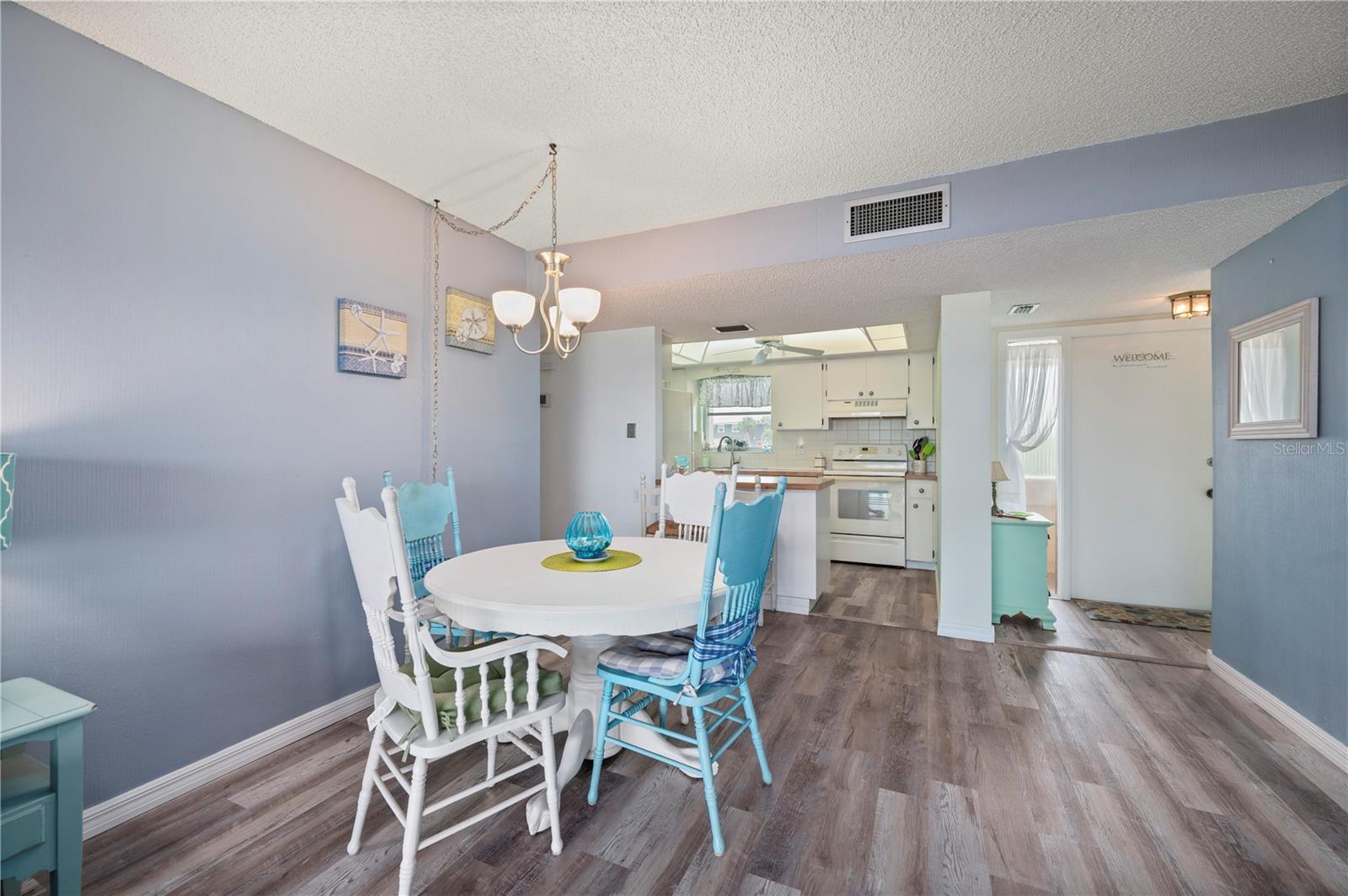 ISLANDER POINT - Residential