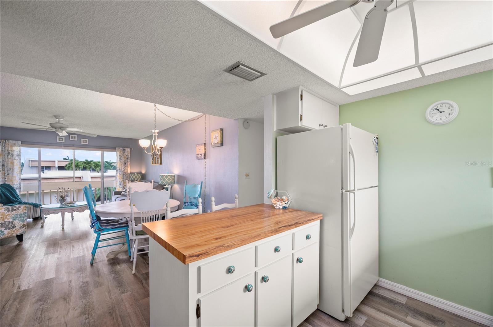ISLANDER POINT - Residential