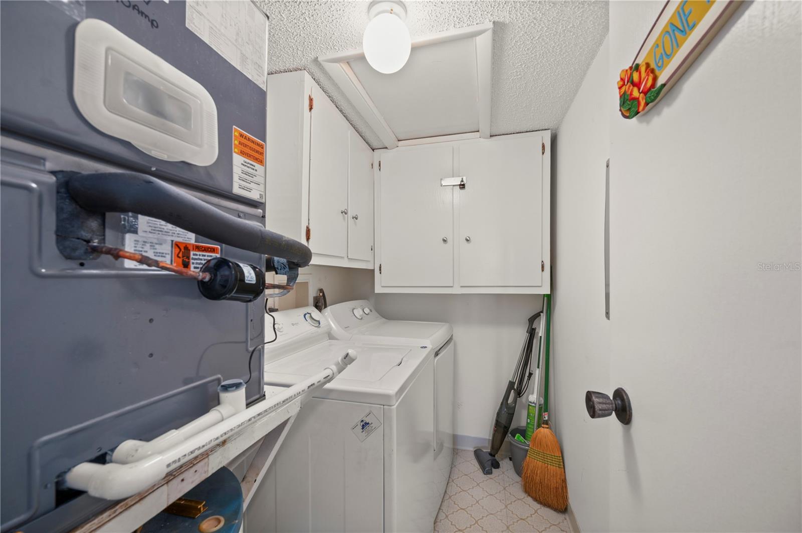 ISLANDER POINT - Residential