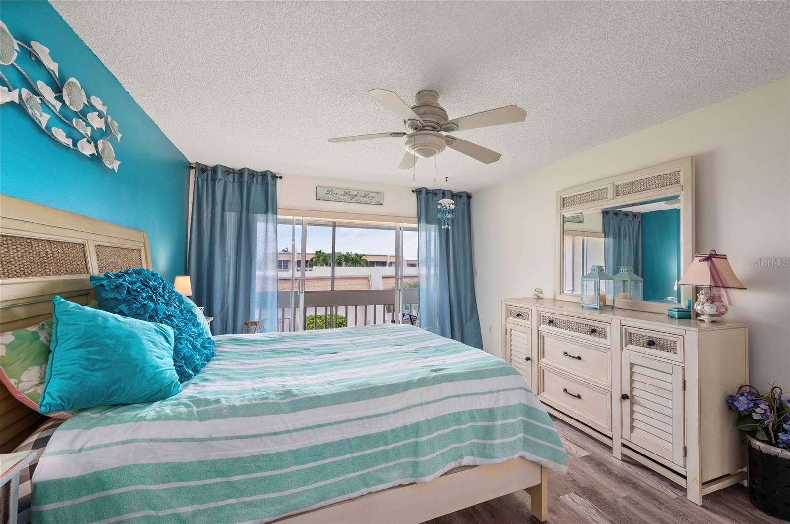 ISLANDER POINT - Residential