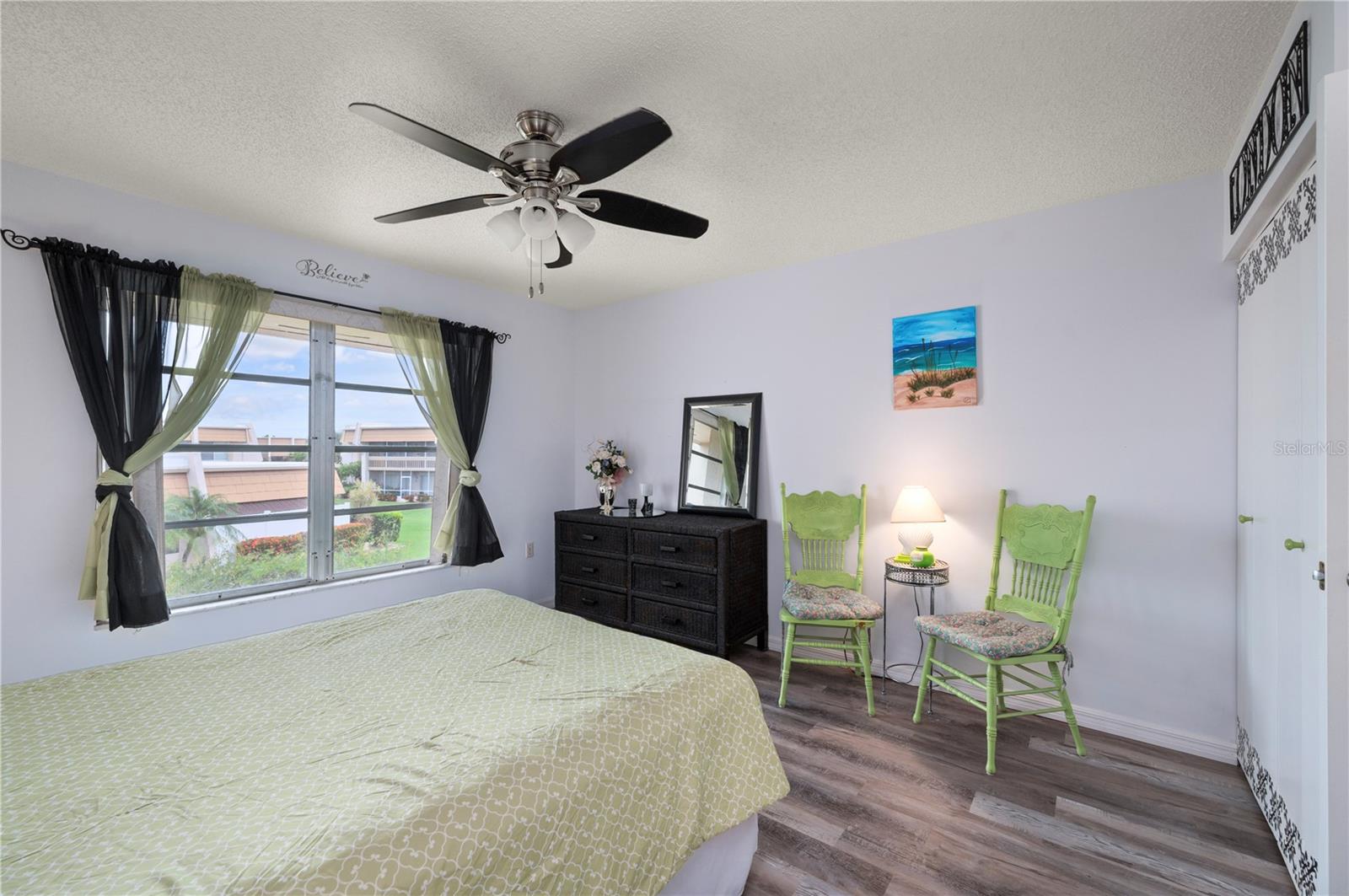 ISLANDER POINT - Residential