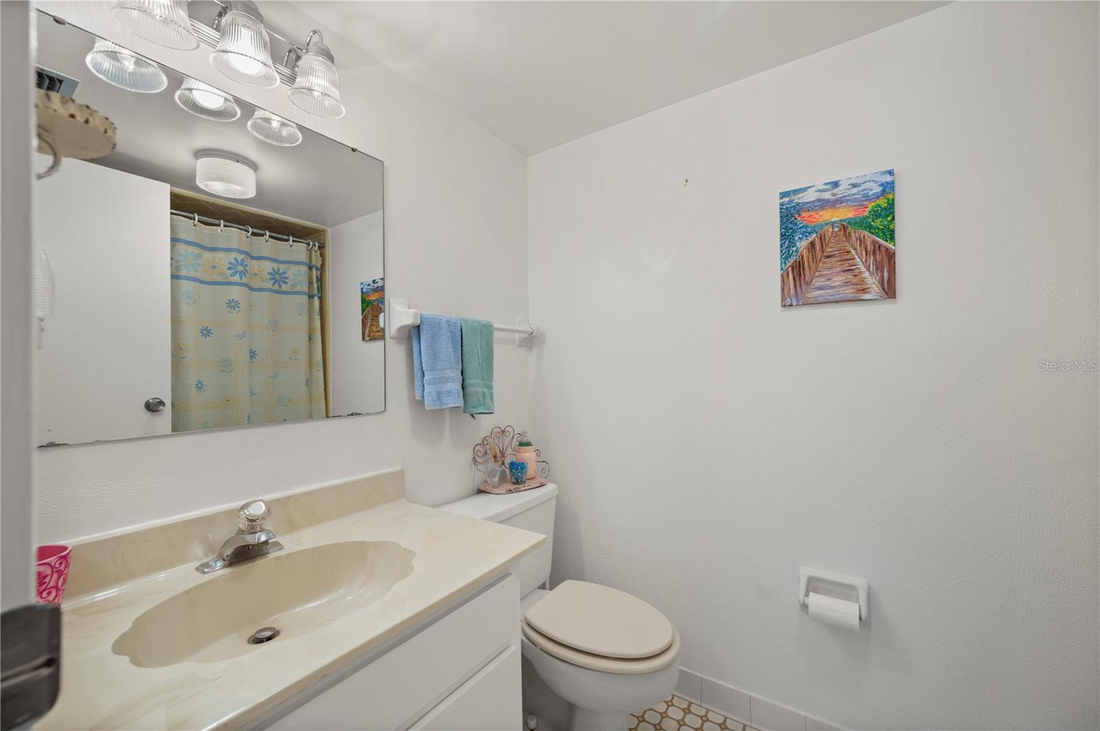 ISLANDER POINT - Residential