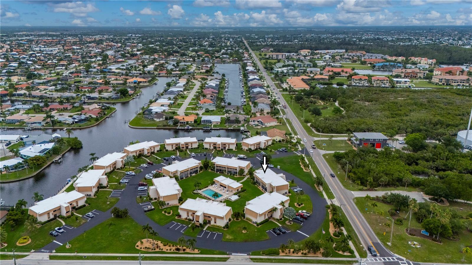 ISLANDER POINT - Residential