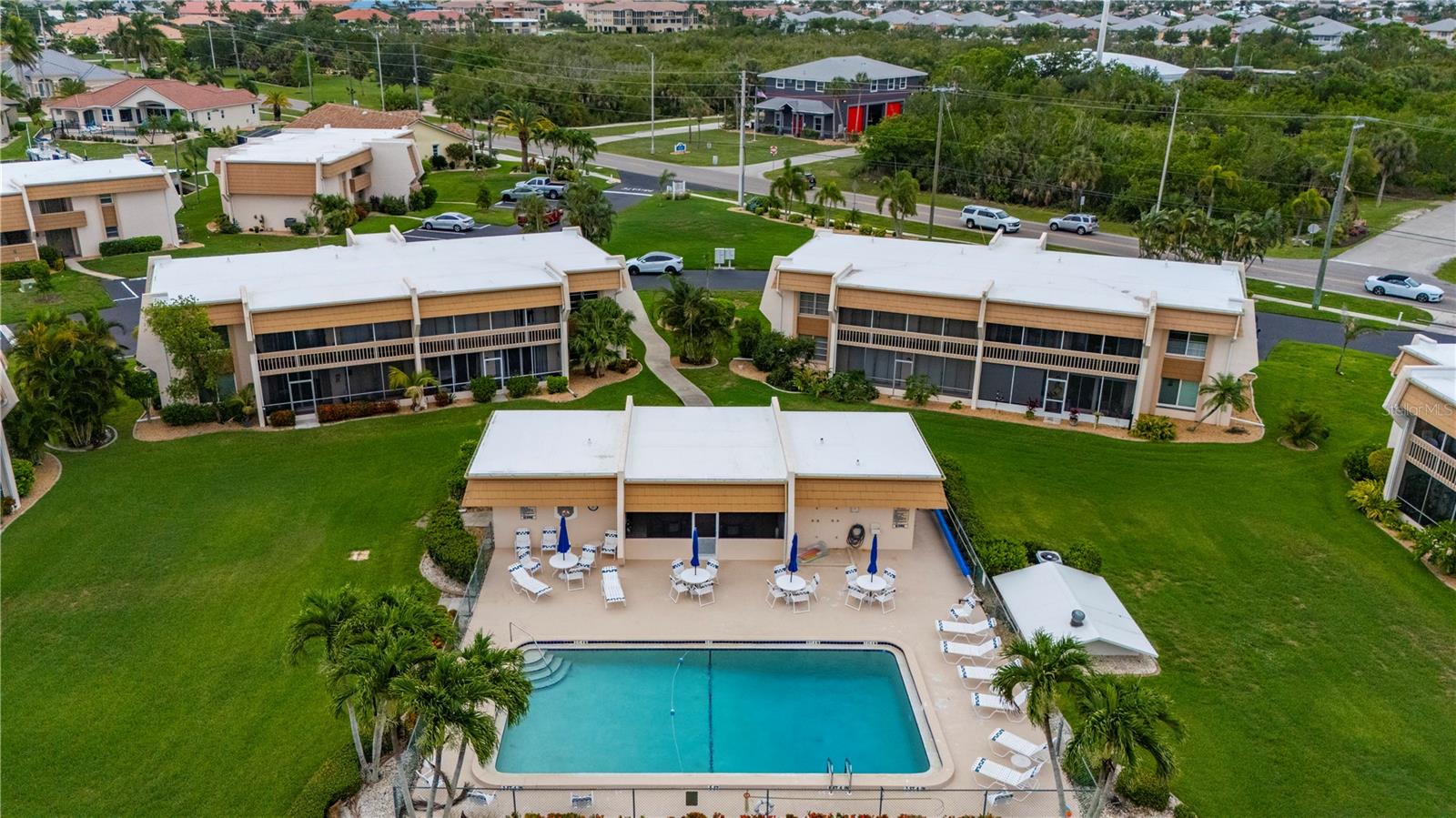 ISLANDER POINT - Residential